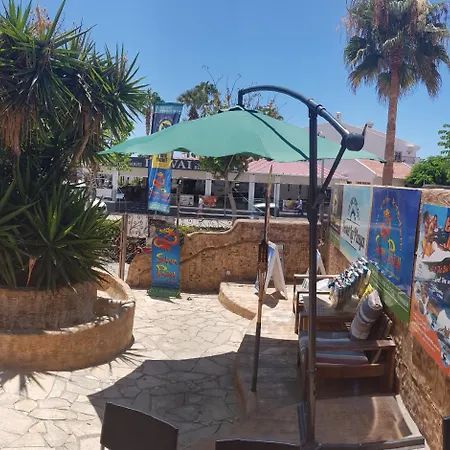 Hostel 33 Ostello Costa Adeje (Tenerife)