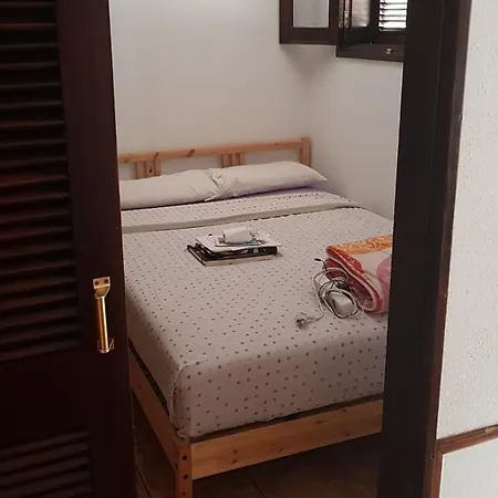 Ostello Hostel 33 *