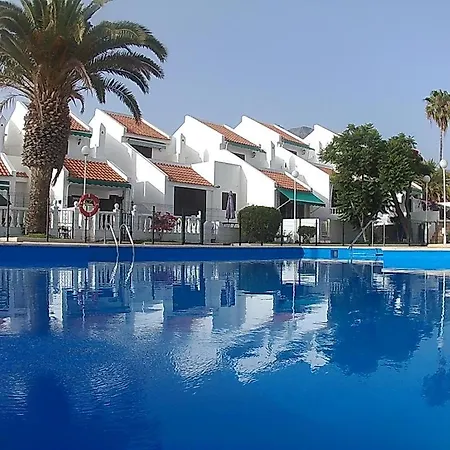 Ostello Hostel 33 *