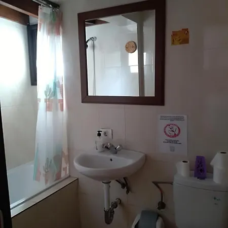 Hostel 33 Costa Adeje (Tenerife)
